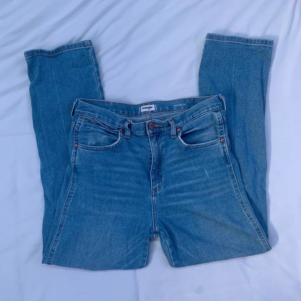 Wrangler High Rise Jeans Size 27